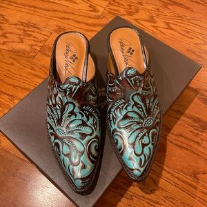 Patricia Nash Battista Clog